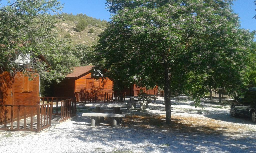 Cabañas Negratín Cuevas del Campo Exterior foto